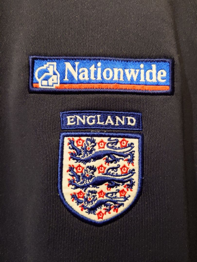 アンブロ製サッカーイングランド代表トレーニング用トラックジャケット（ジャージ）