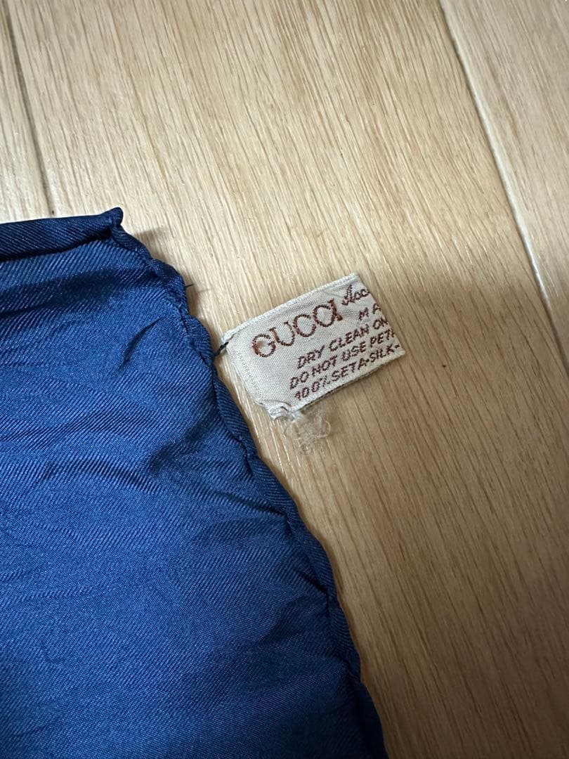 GUCCIヴィンテージ大判スカーフ