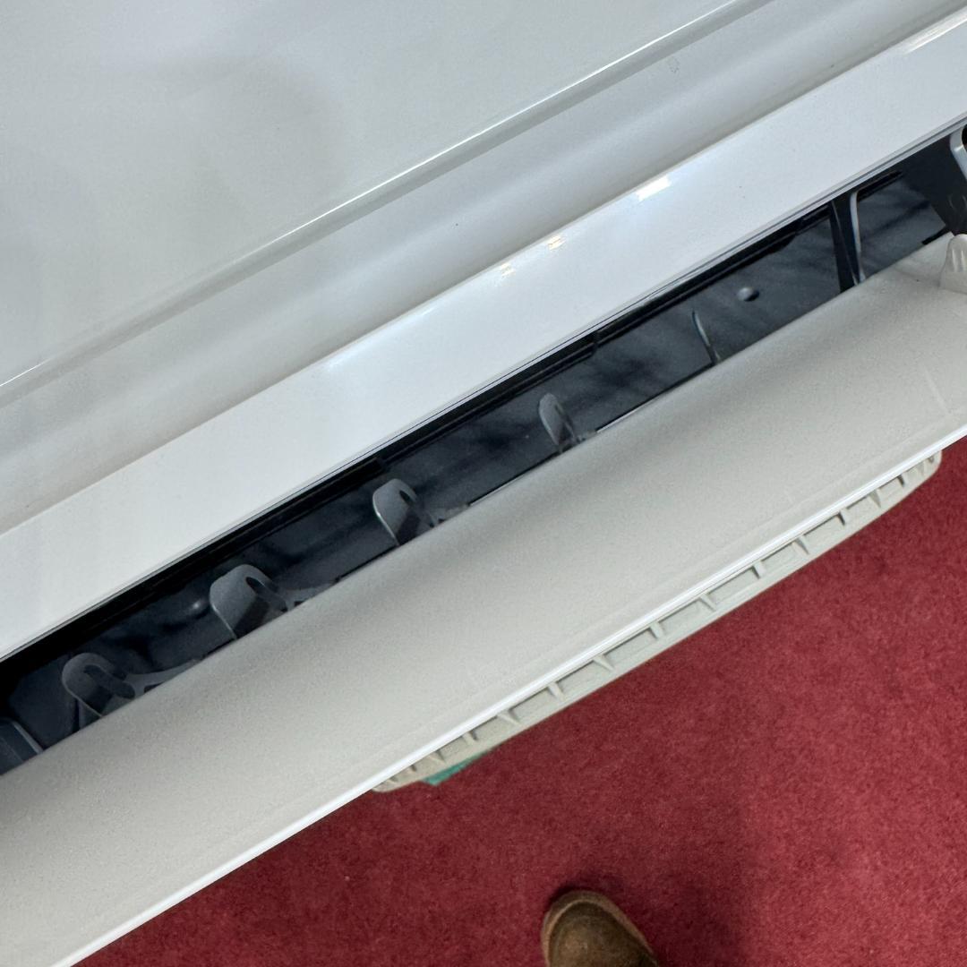 東京23区配送無料　美品日立2.2kw　2022年製　6畳用　洗浄/除菌済み