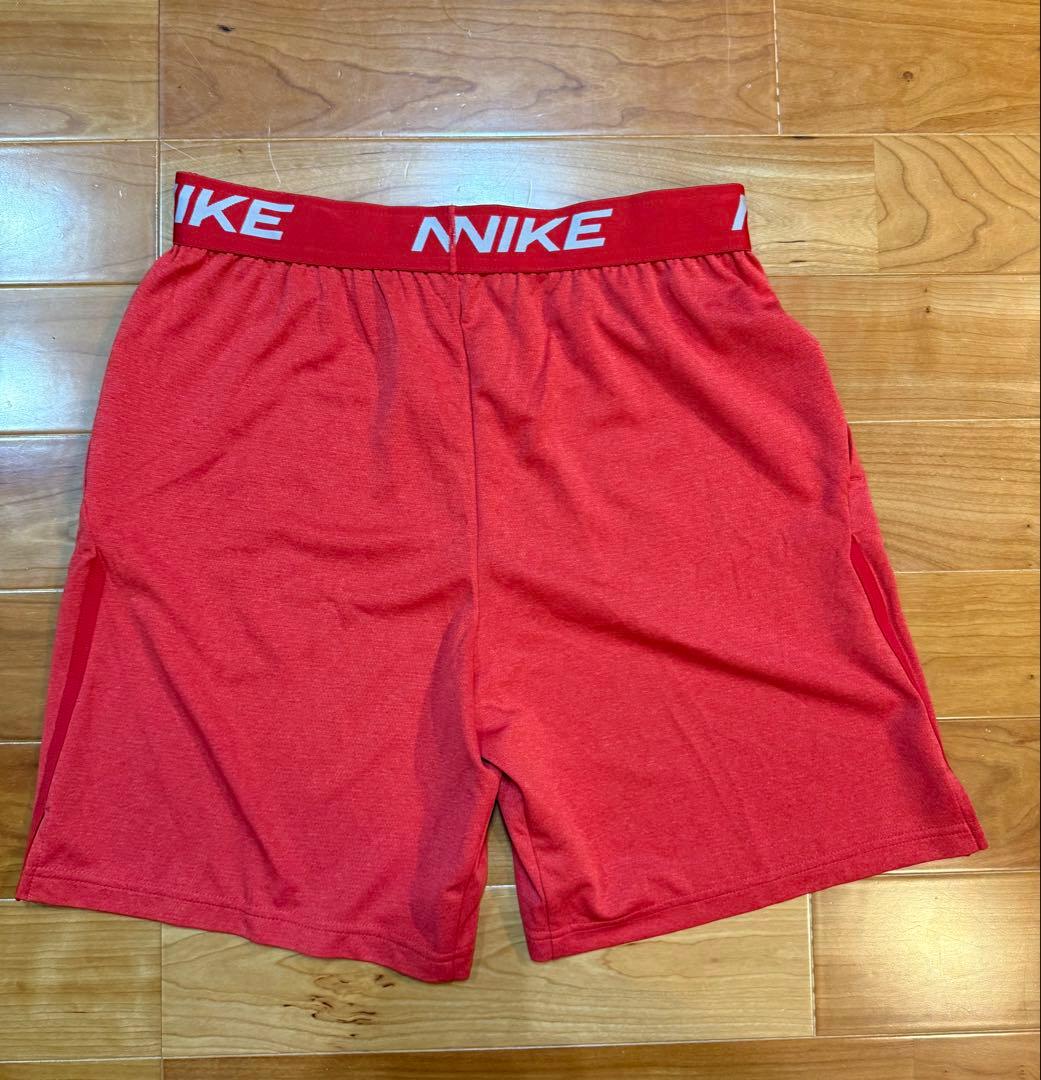 新品同様　ナイキ　NIKE ボストン・レッドソックス ショートパンツ日本Lサイズ