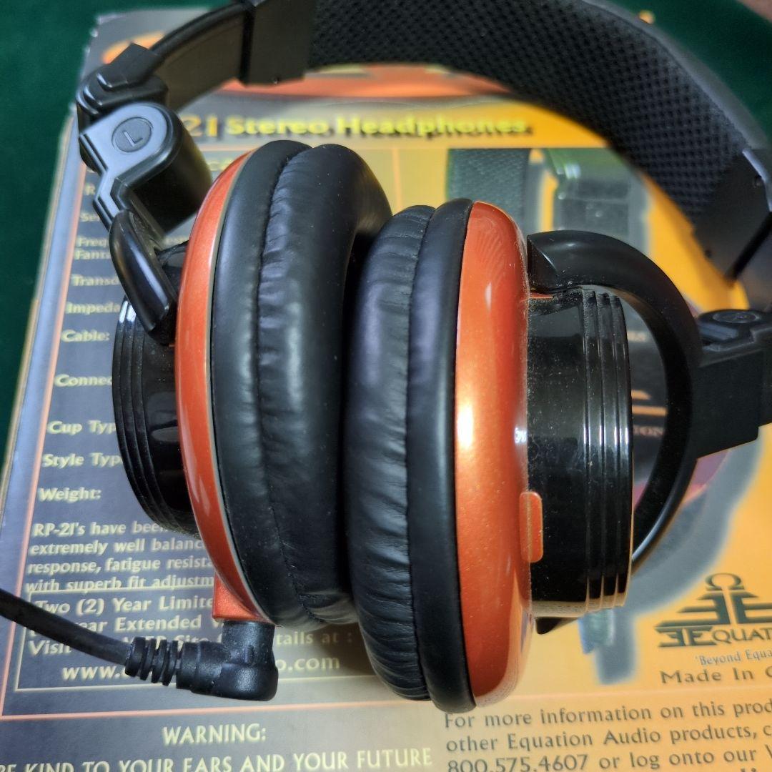 EQUATION AUDIO RP 21 ステレオ ヘッドホン 密閉型