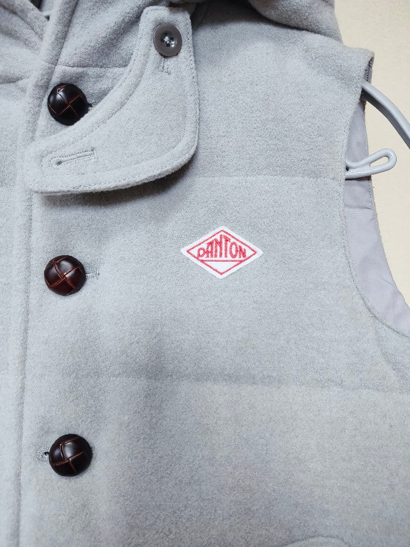 DANTON × BEAMS ダウンベスト 34 グレー レディース 牛革ボタン