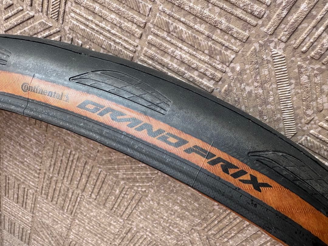 【美品】Continental GrandPrix 30C クリンチャー