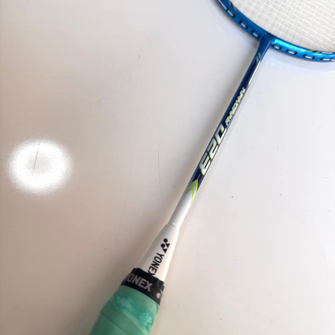 YONEX バドミントンラケット ラケットケース付き ！