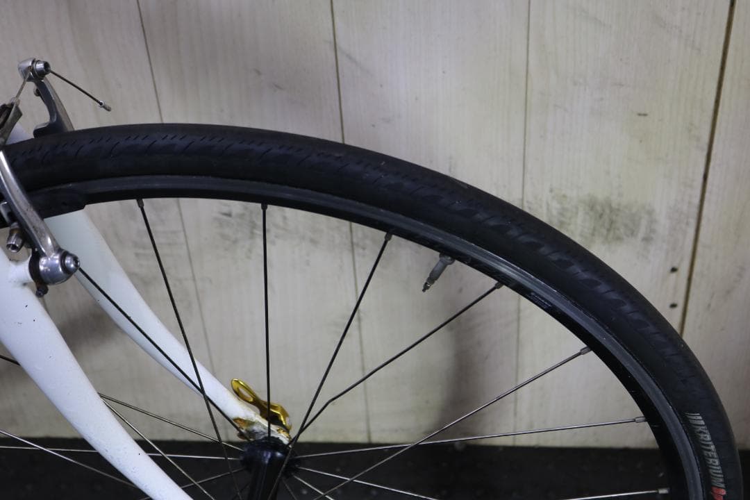 GIANT ESCAPE R3 700C アルミ 24速 500mm 白クロス