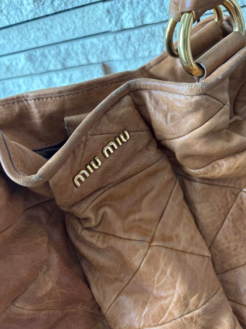 中古 miu miu キルティングレザー バッグ