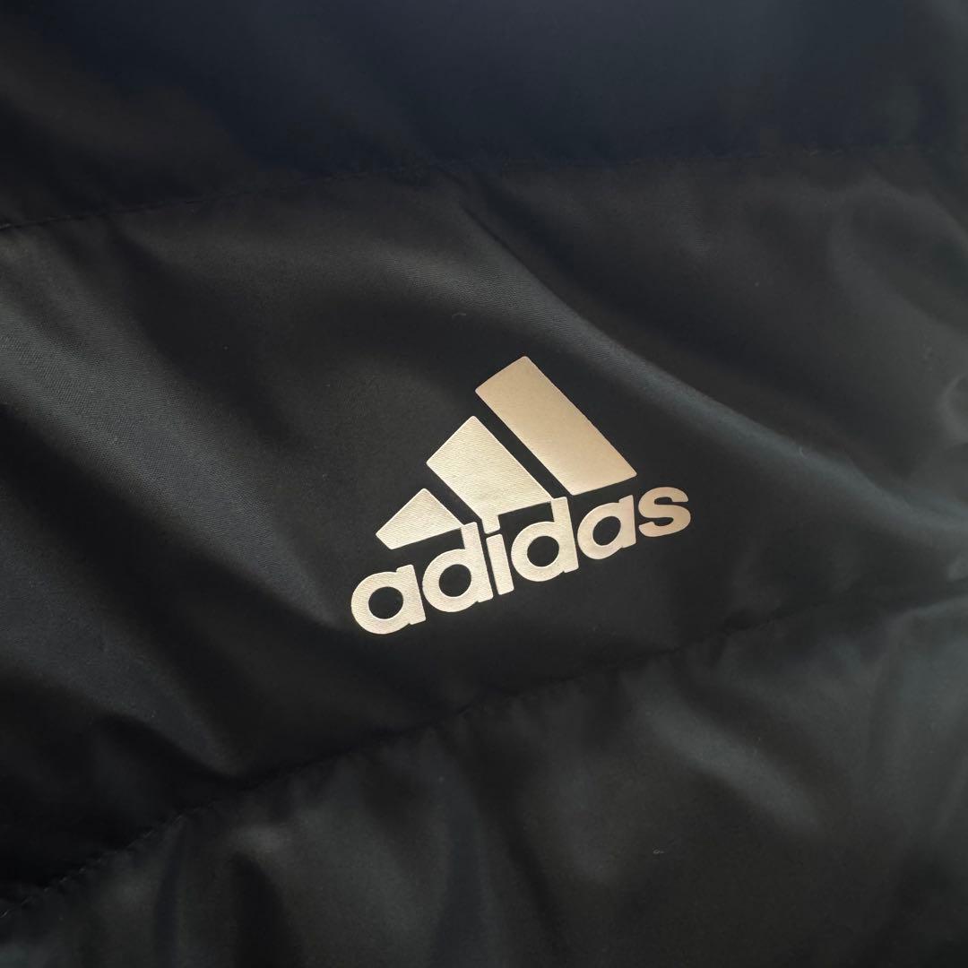 adidas エッセンシャルズ ダウンベスト スリーストライプ S ゴルフ