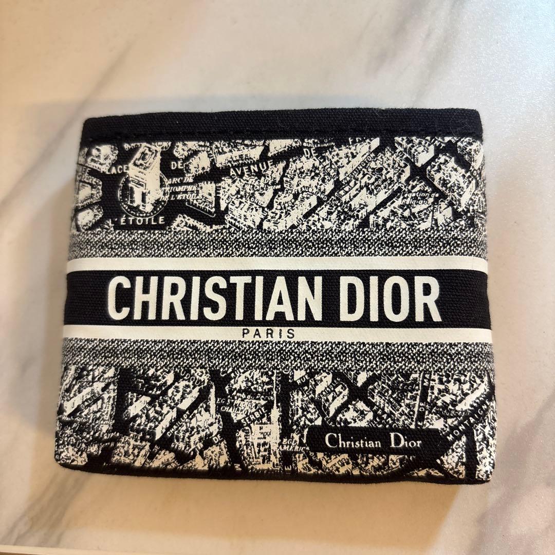 ディオールショウ サンク クルール 983 DIOR