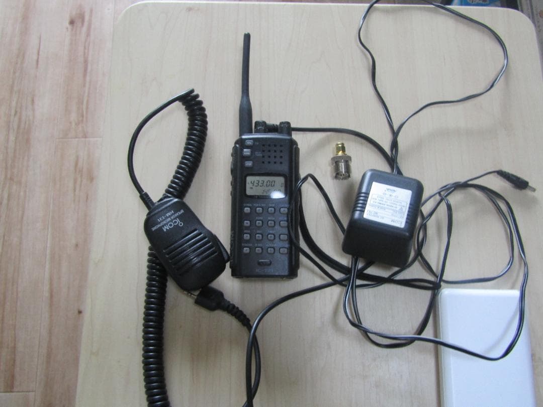 IC-T21 　アマチュア無線機ハンデイー
