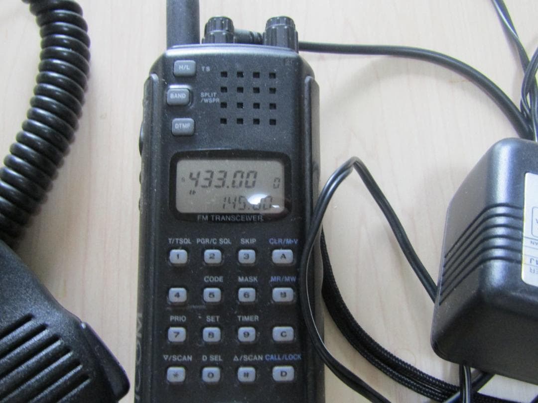 IC-T21 　アマチュア無線機ハンデイー