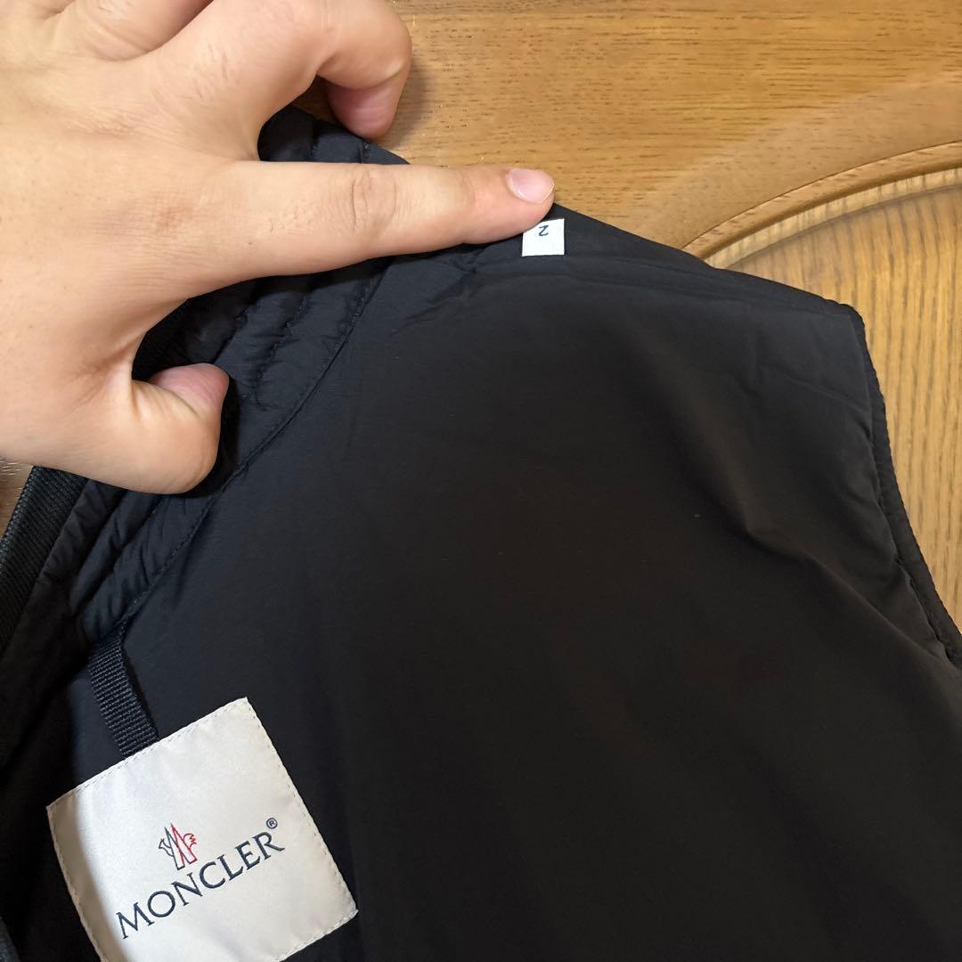 ひ*ろ様 MONCLER ブラック ダウンベスト