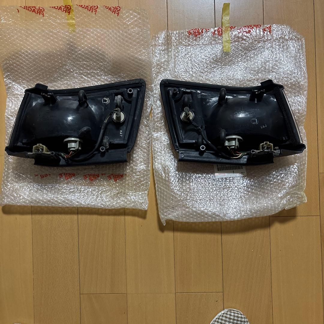 ae86 レビン　後期　純正　コーナーランプ　レンズ