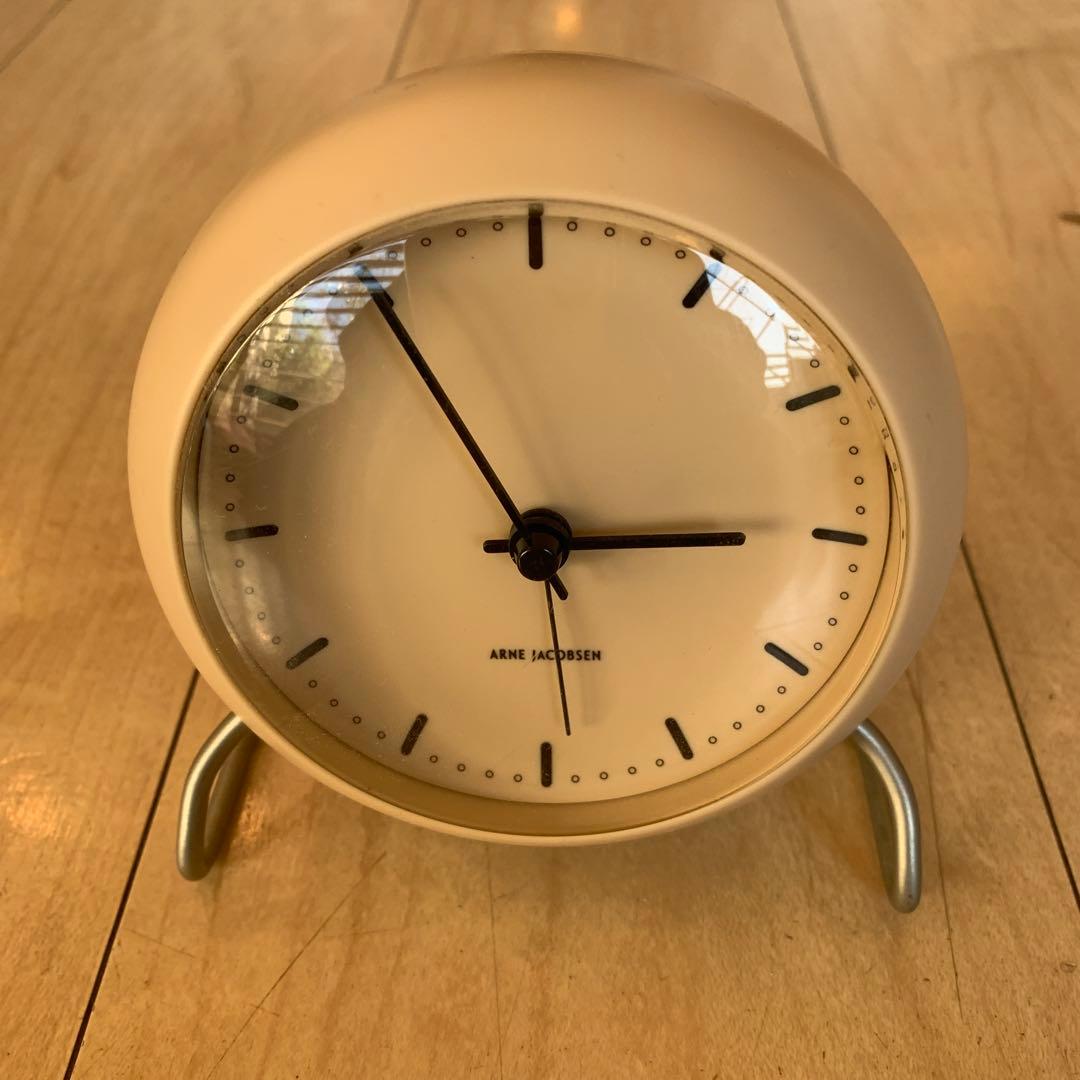 ARNE JACOBSEN テーブルクロック