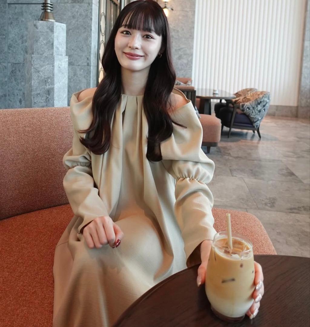 正規品acka long drape one-piece ベージュ　ワンピース2