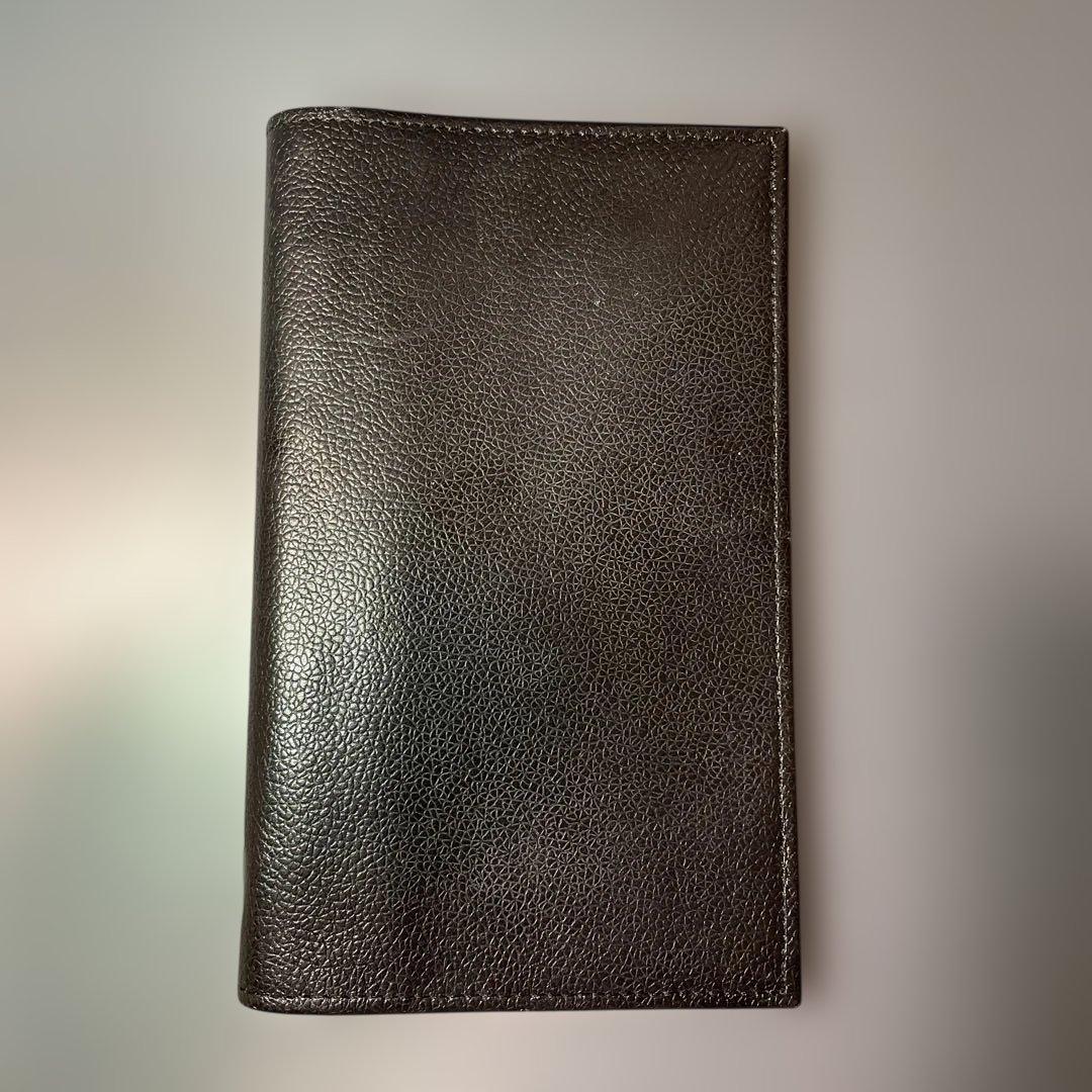 フアィロファックス　（Filofax）高品質なレザー製の6リングファイル。