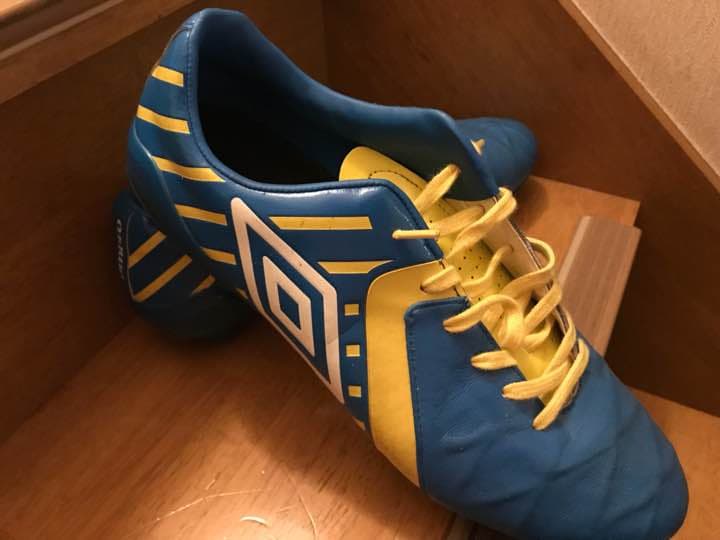 サッカースパイク アンブロ  29
