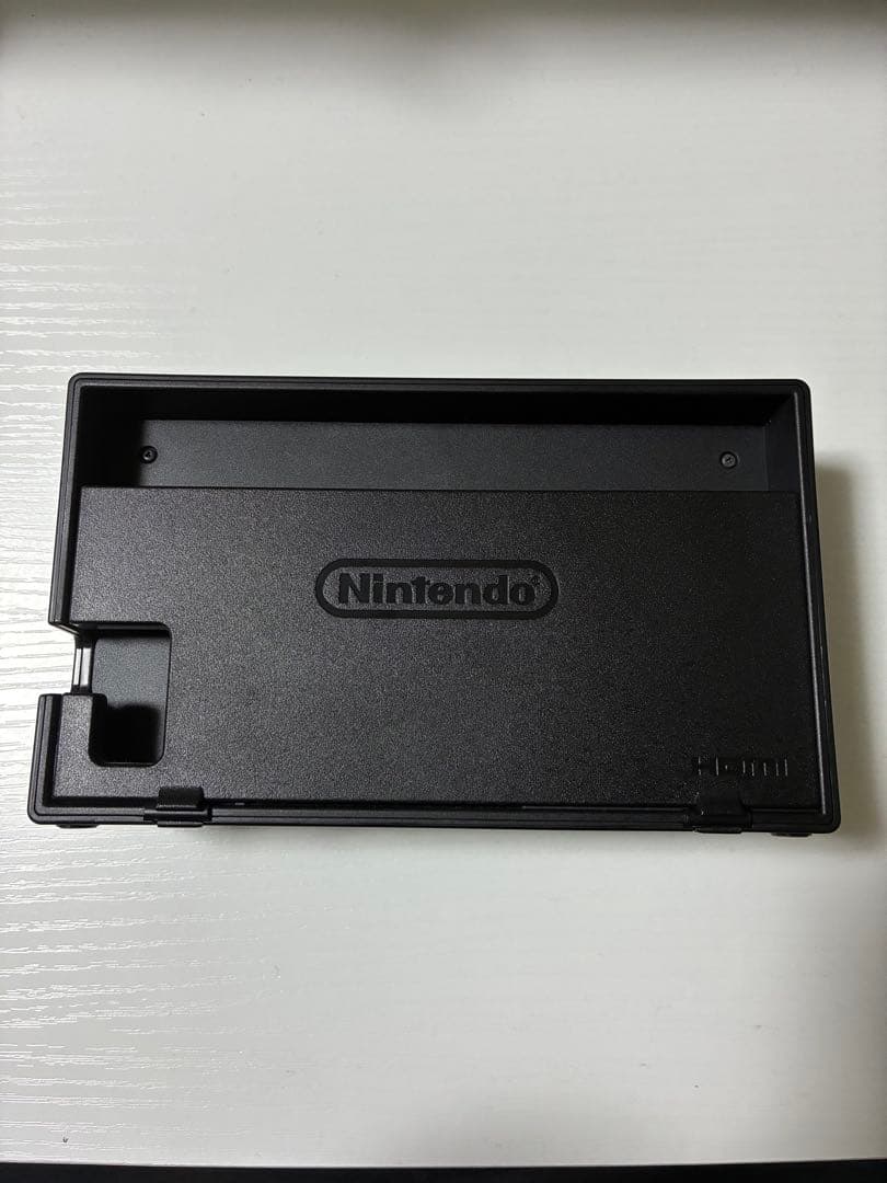 ジャンク品　Nintendo Switch 本体、ドック、電源ケーブル