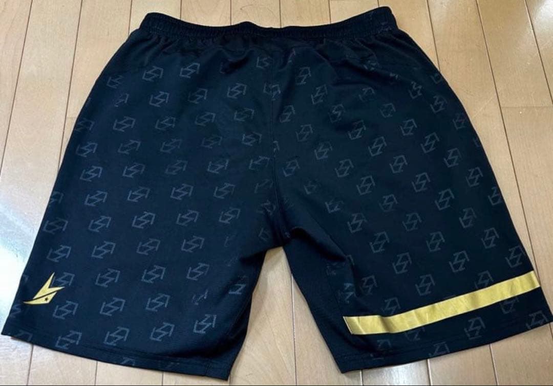 YONEX ブラックパンツ O