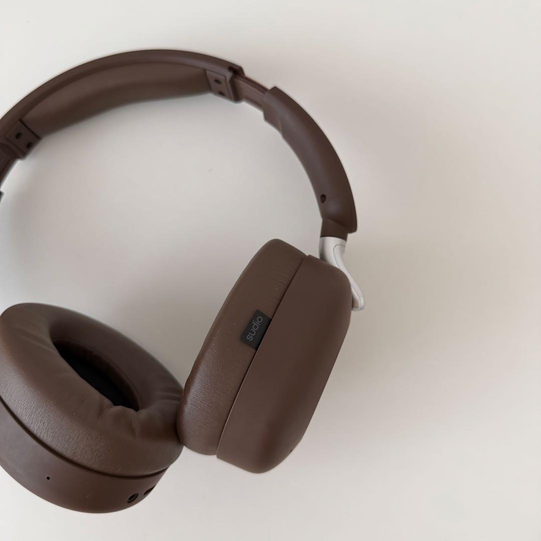 Sudio K2 Pro ワイヤレスヘッドホン（ブラウン）