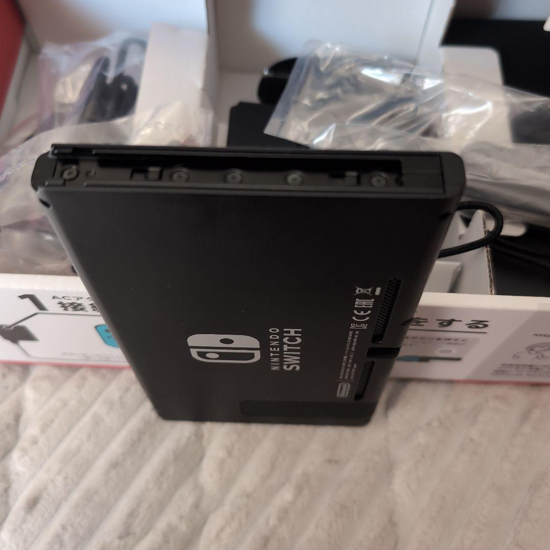 Nintendo Switch 一式　ニンテンドースイッチ　ピカチュウポーチ