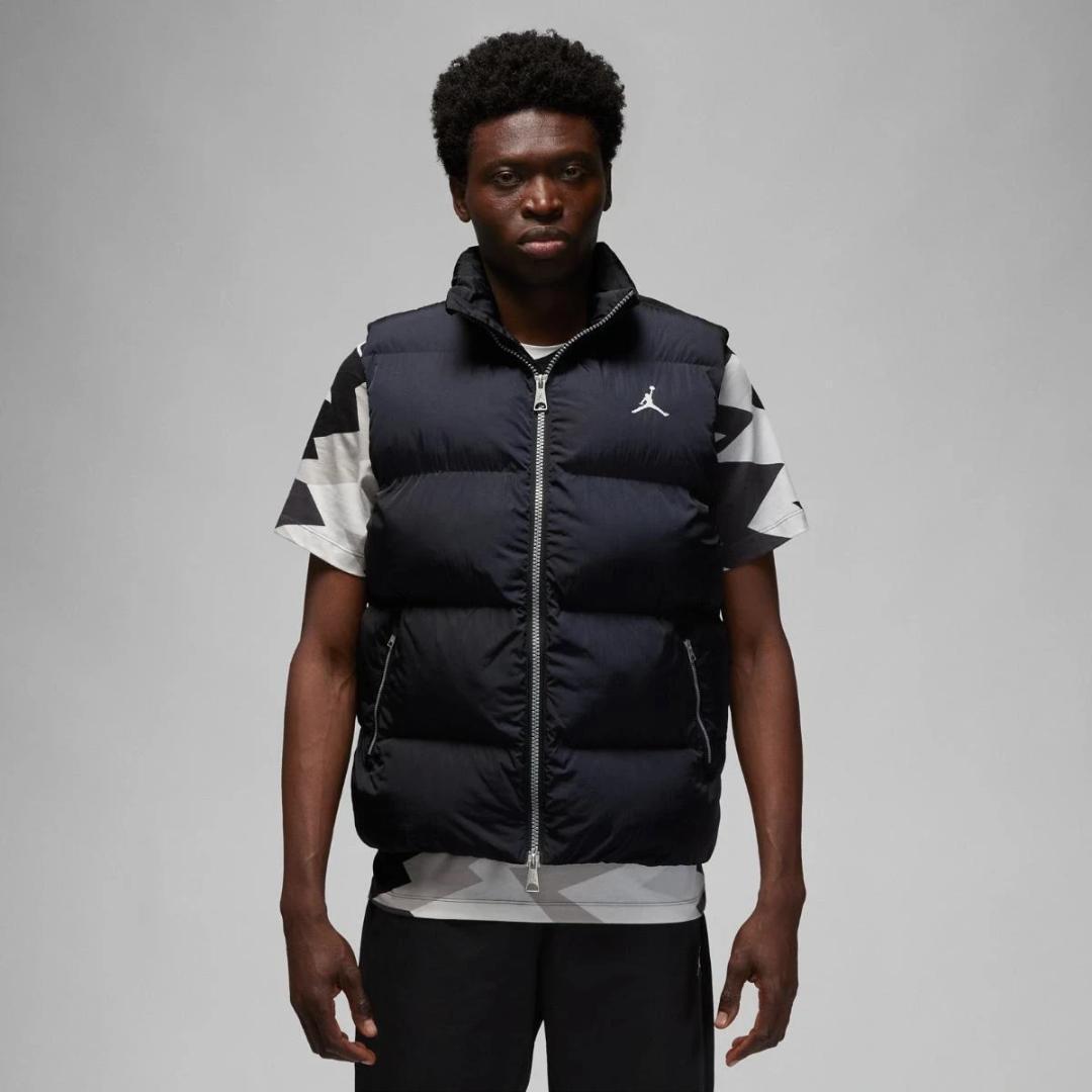 XL　JORDAN 中綿　ベスト　黒　新品 ジョーダン　ナイキ NIKE