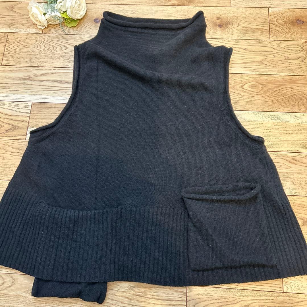 センソユニコ m_mefuニットベスト美品