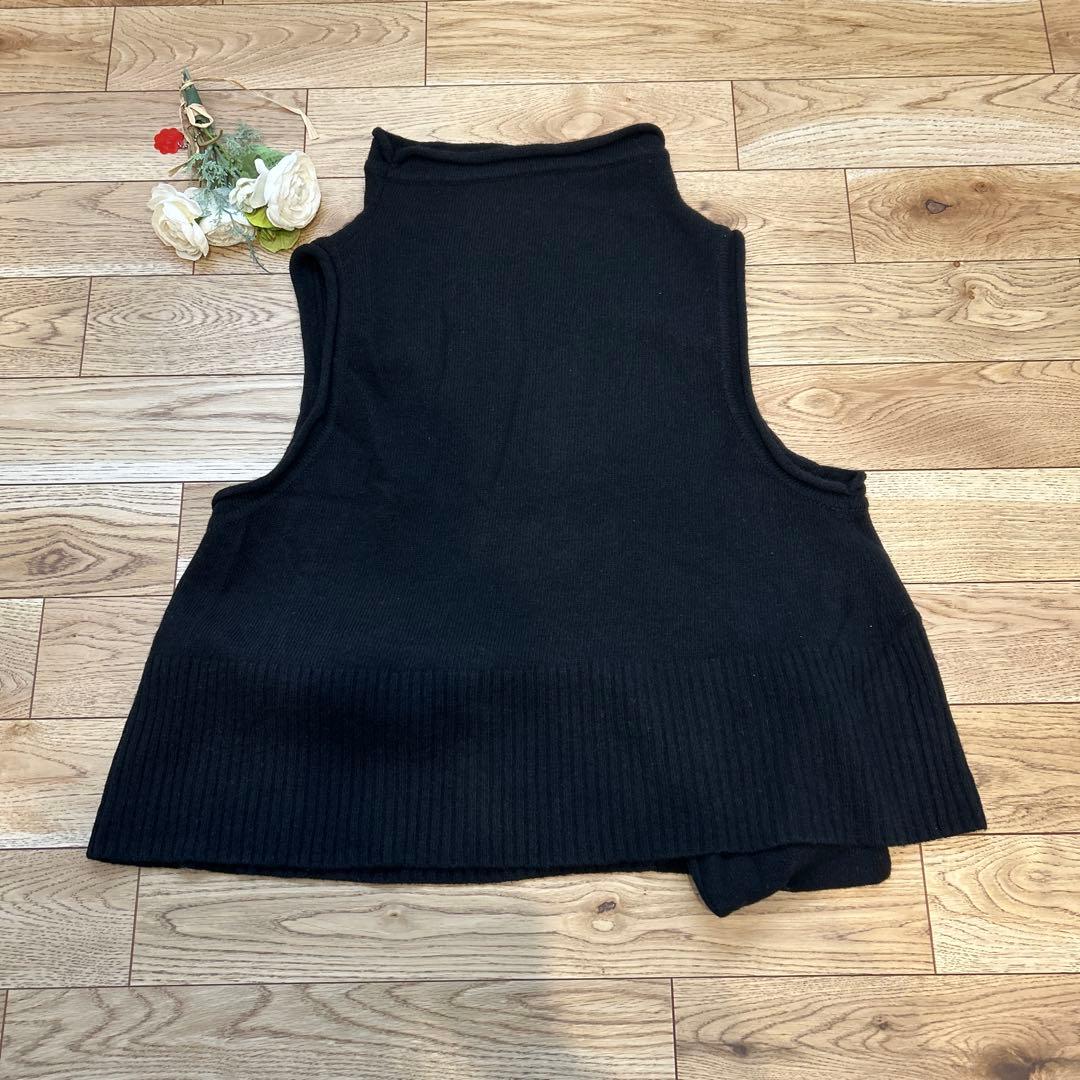 センソユニコ m_mefuニットベスト美品