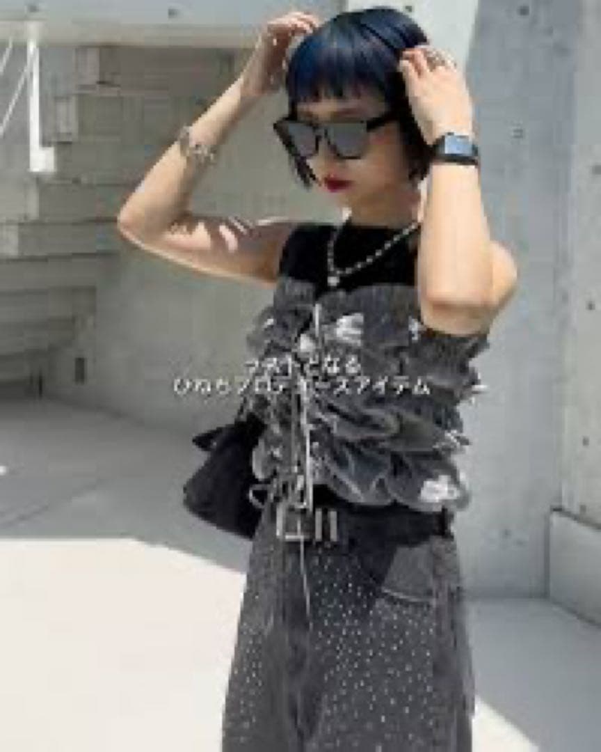 タグ付き　PAGEBOY hinechi ひねち　グロッシー　ビスチェ　シルバー
