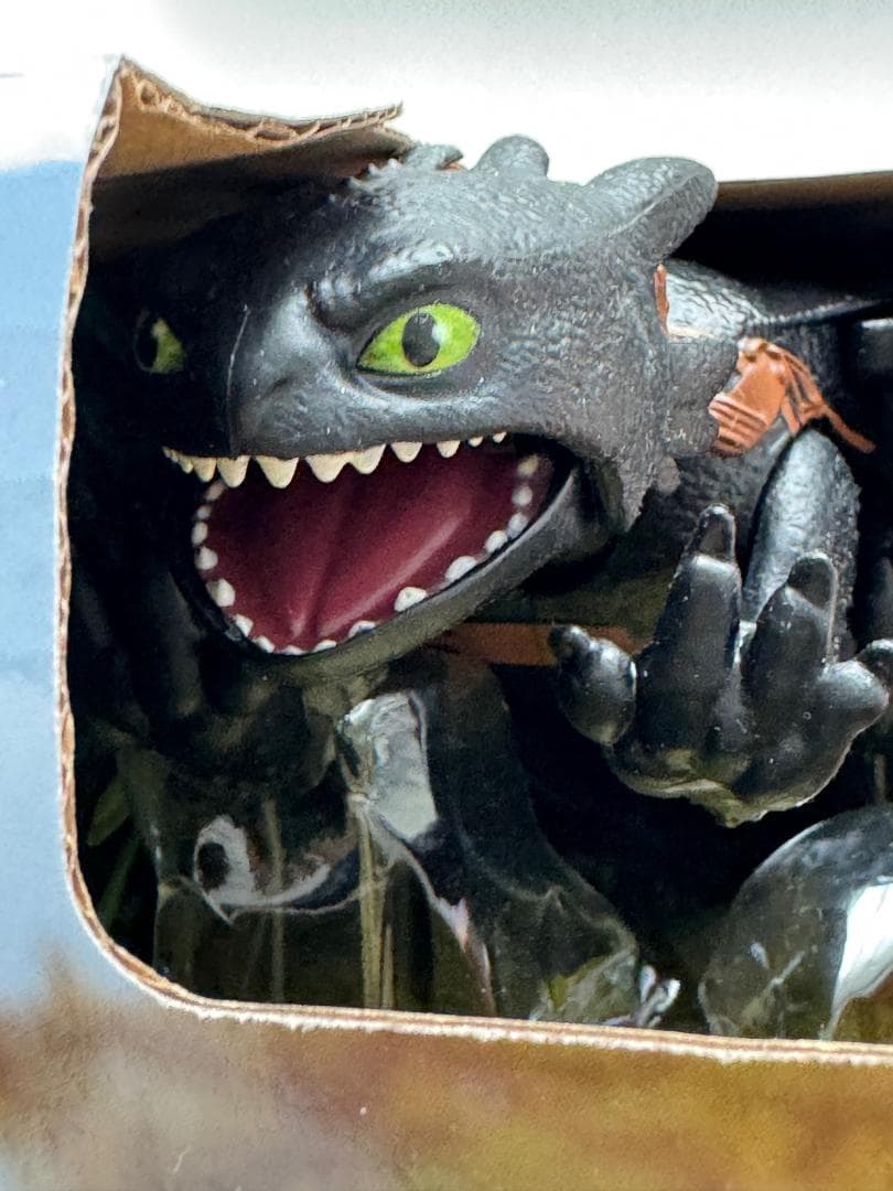ヒックとドラゴン 実写 フィギュア アルティメット プラズマ ブラスト トゥース
