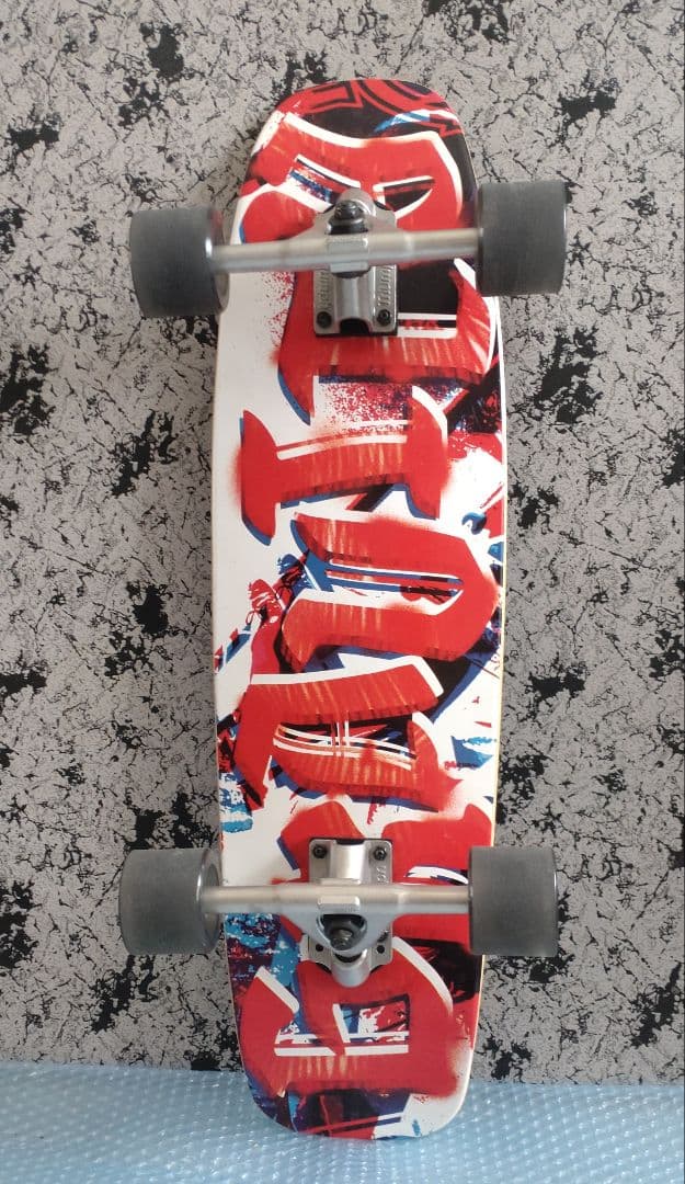 【得】30＜税送料3520円込＞ GRAVITYカービングT搭載 ミディアム30