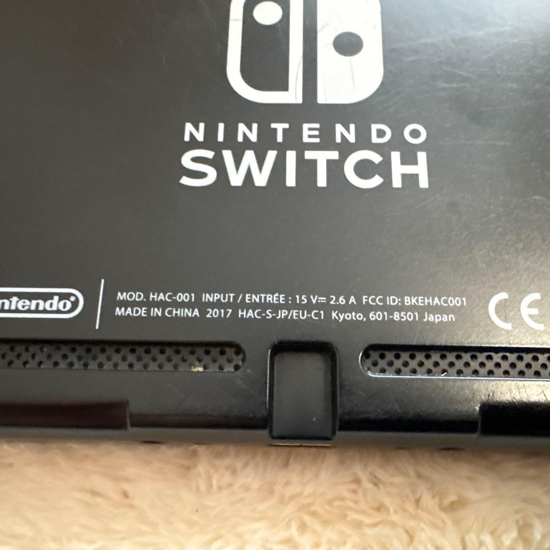【フィルムあり・少しヤケ・】Nintendo Switch 本体のみ　未対策機