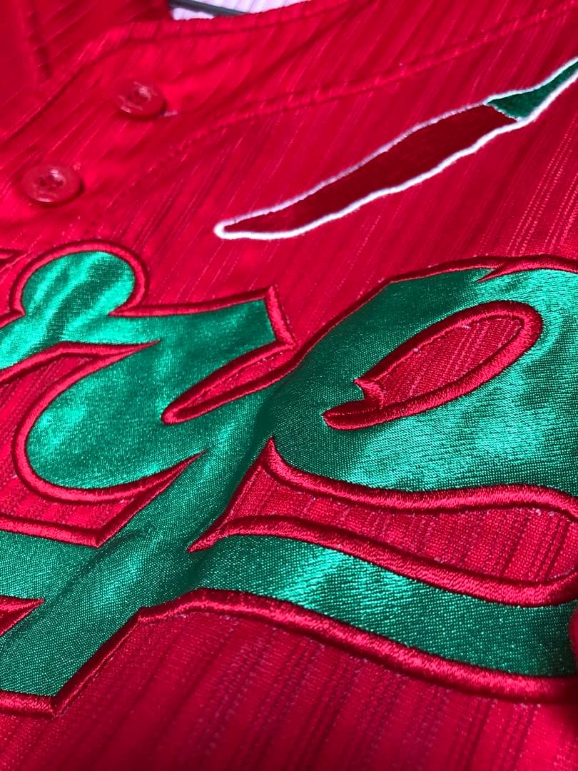 Mizuno Carp ユニフォーム唐辛子モチーフ/背番号 33