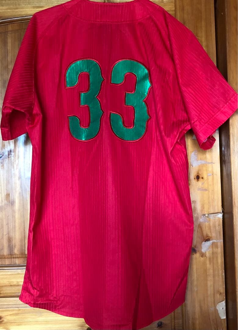 Mizuno Carp ユニフォーム唐辛子モチーフ/背番号 33