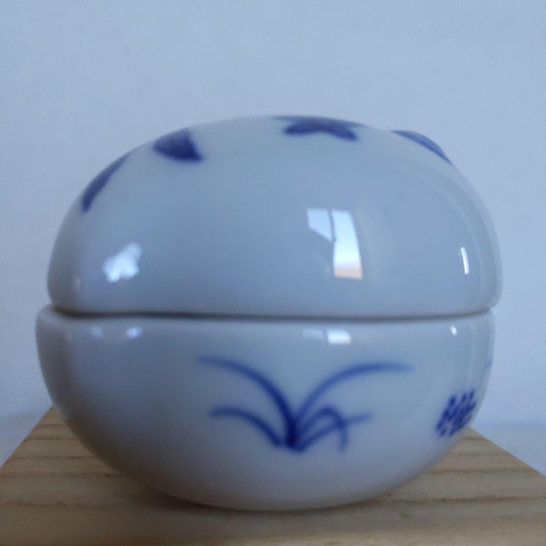 茶道具　染付桃　香合　景徳鎮　王懐英　作　表千家　裏千家　【匿名配送】