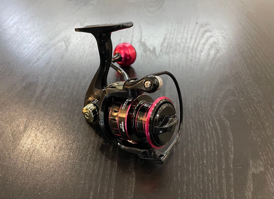 海釣りルアー釣りデビュー2ピーススピニングロッド&3000番リール&ルアー他付き