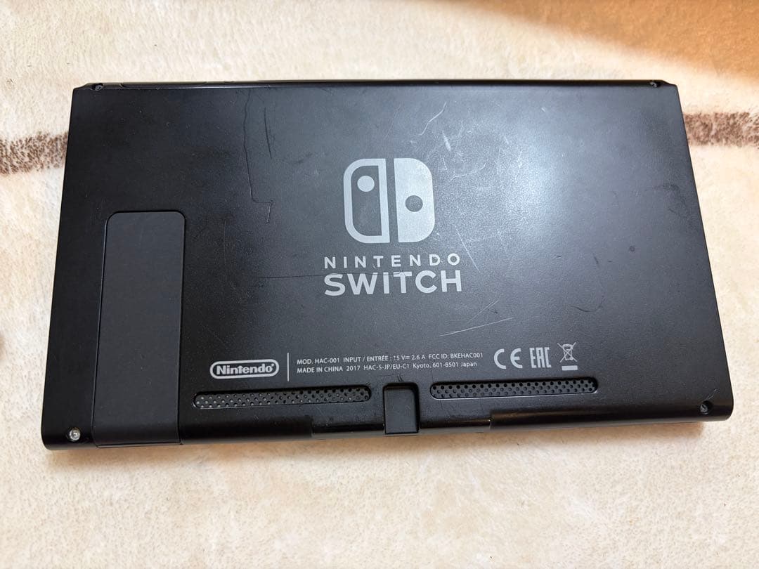 Nintendo Switch 本体 赤・青・緑ジョイコン