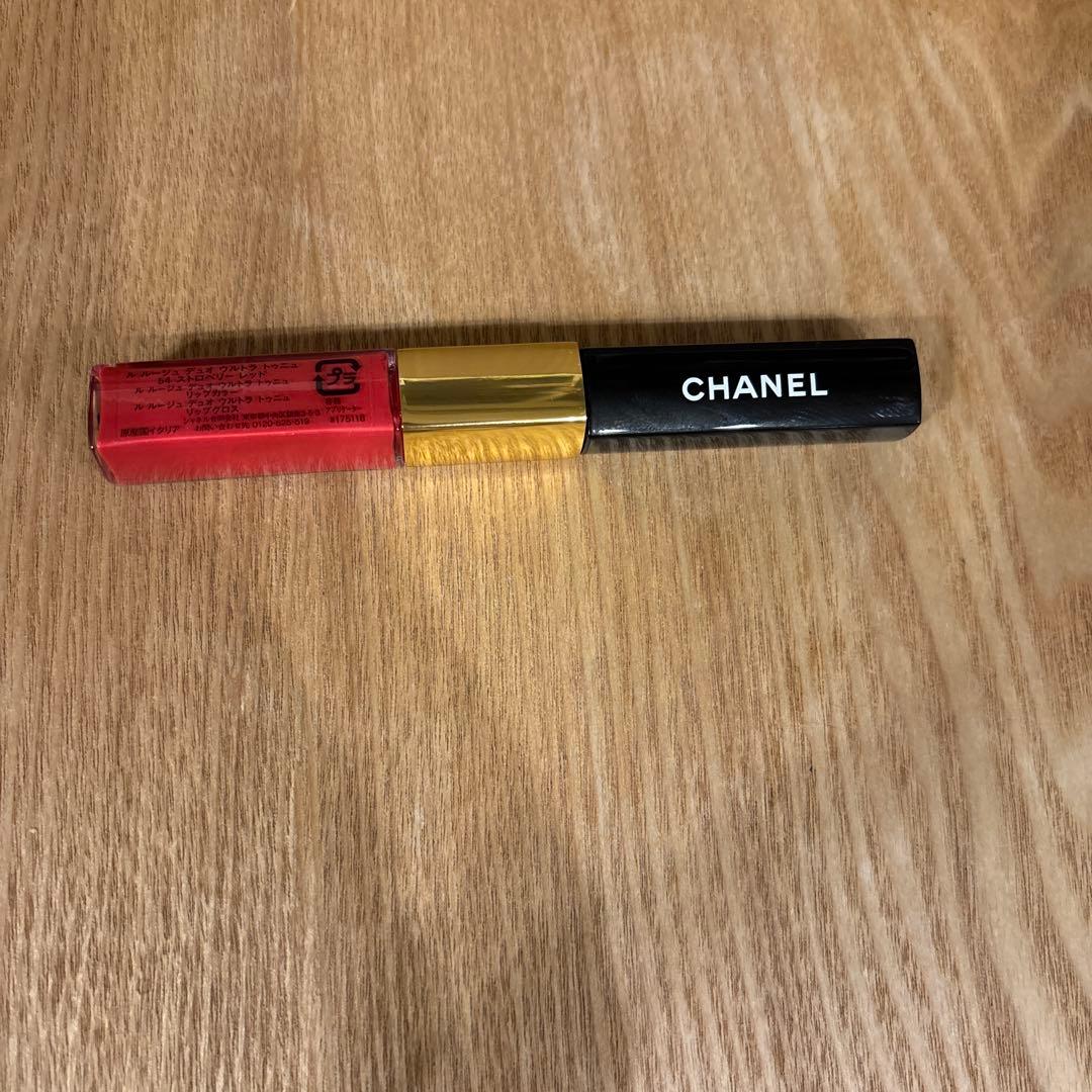 CHANEL 54 ルルージュデュオウルトラトゥニュ　ストロベリーレッド