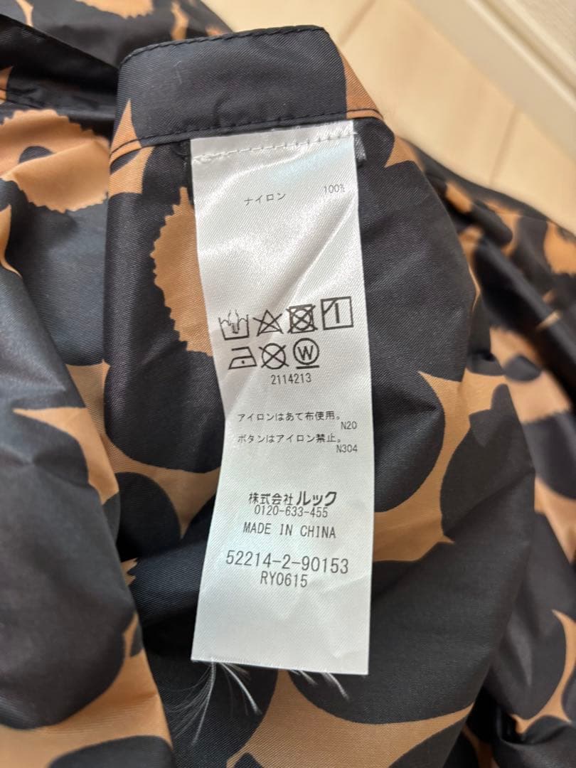 marimekko フラワーパターン レインコート