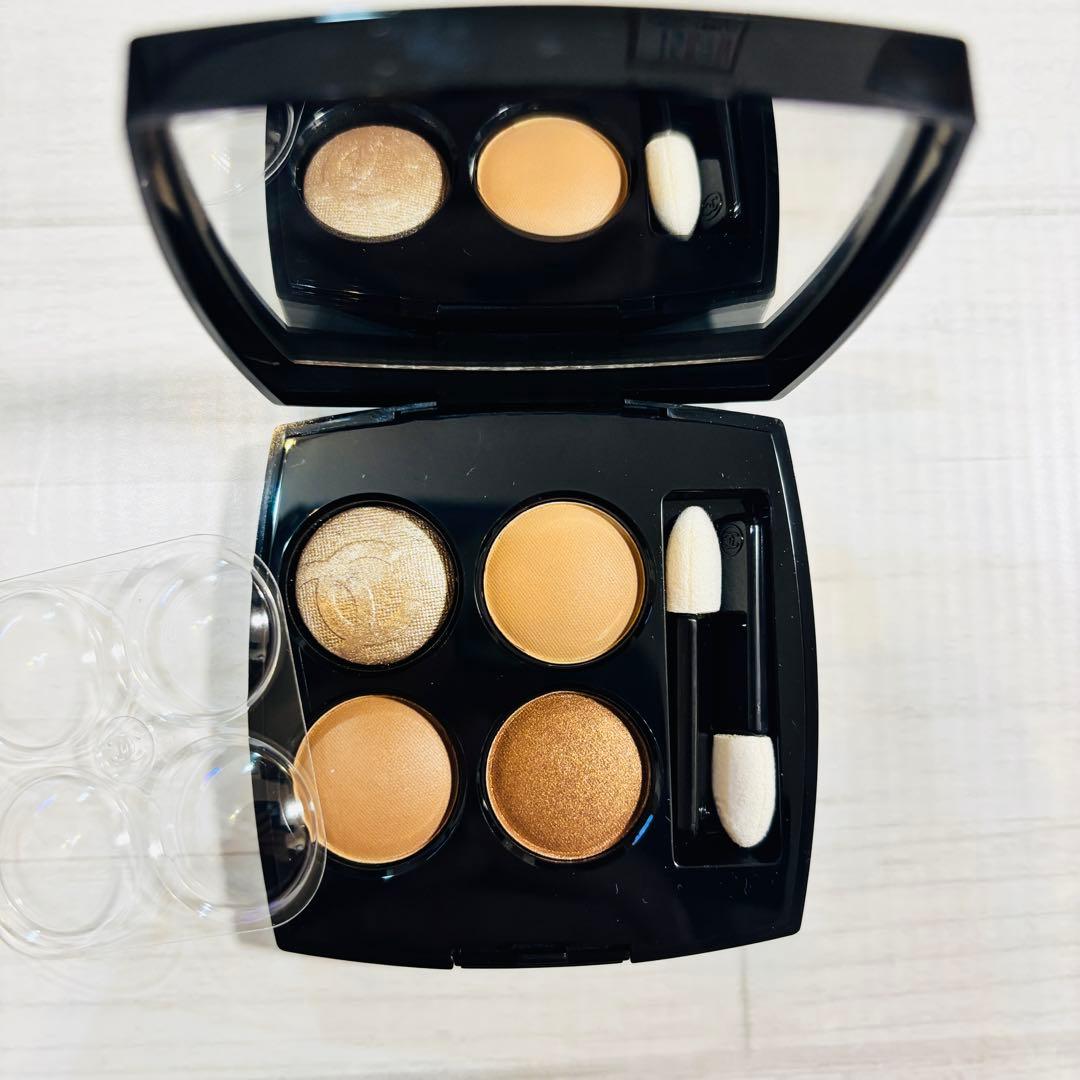 CHANEL シャネル レキャトルオンブル ルミエール ナチュレル