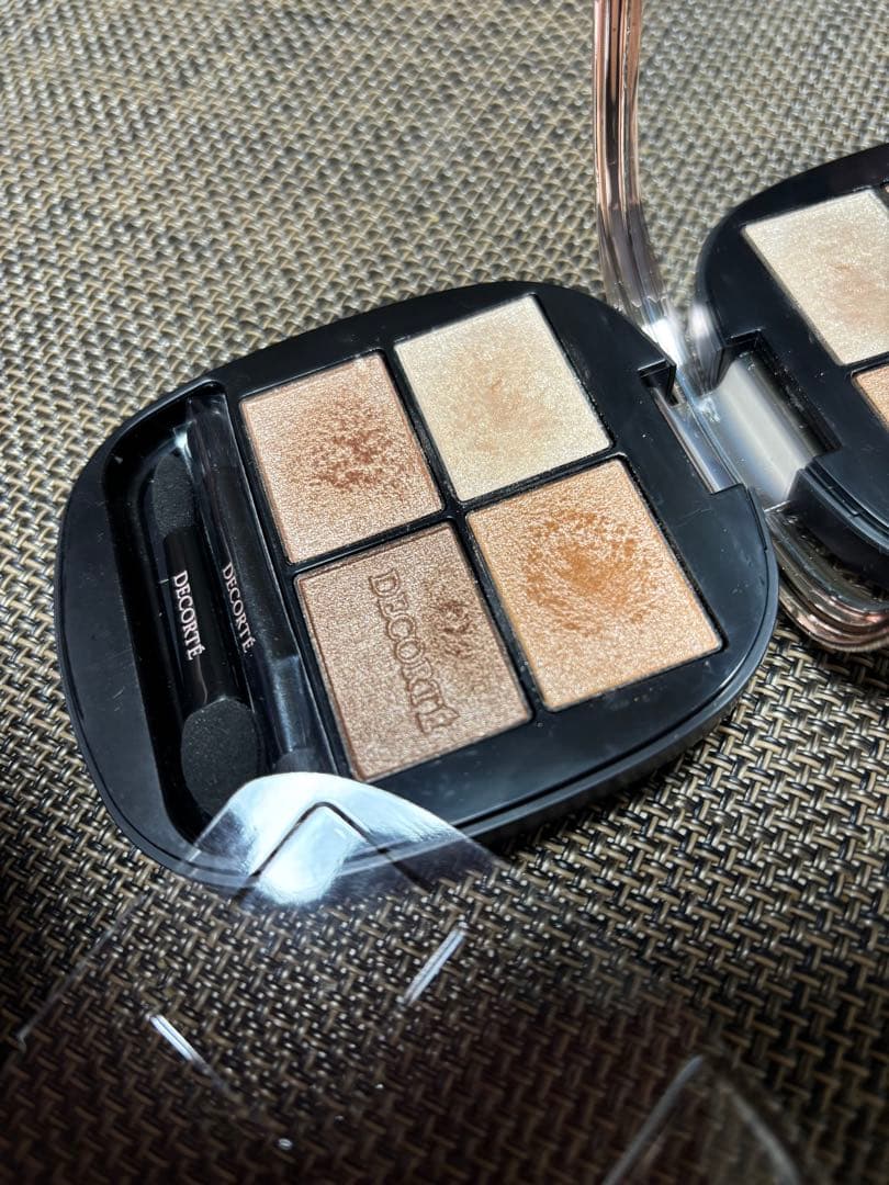コスメデコルテ スキンシャドウ デザイニングパレット 02
