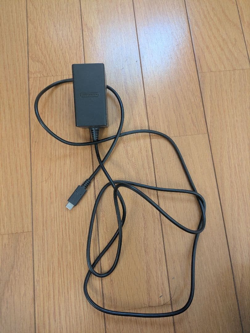 日*1様 Nintendo Switch 本体 コントローラー付 ジャンク