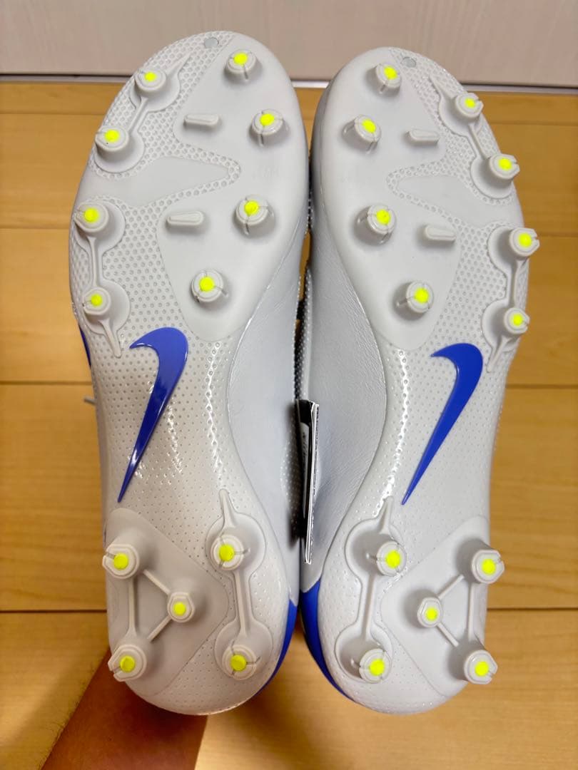 【新品未使用品】NIKE ティエンポ 27cm