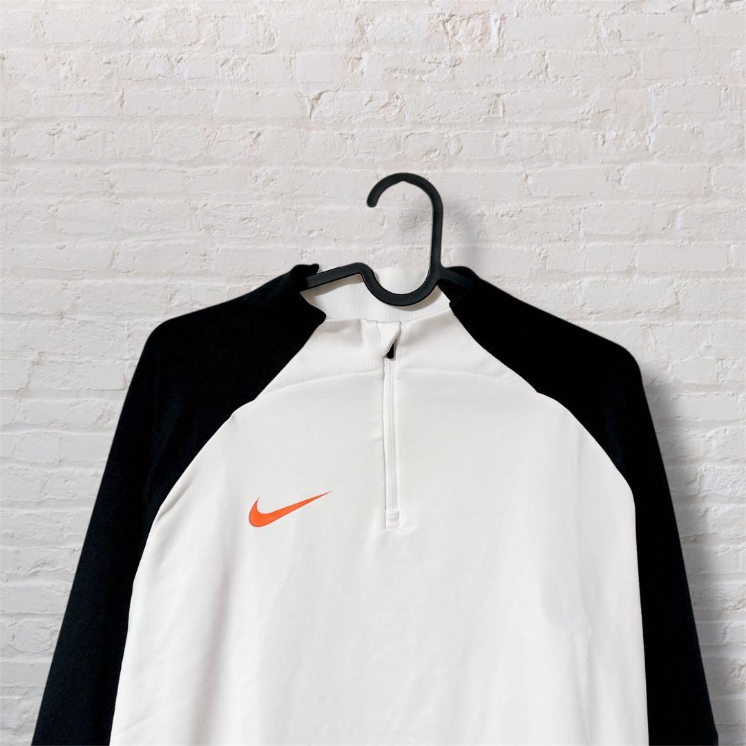 【美品】ナイキ Dri-FIT ハーフジップ 長袖ジャージ ホワイト ブラック