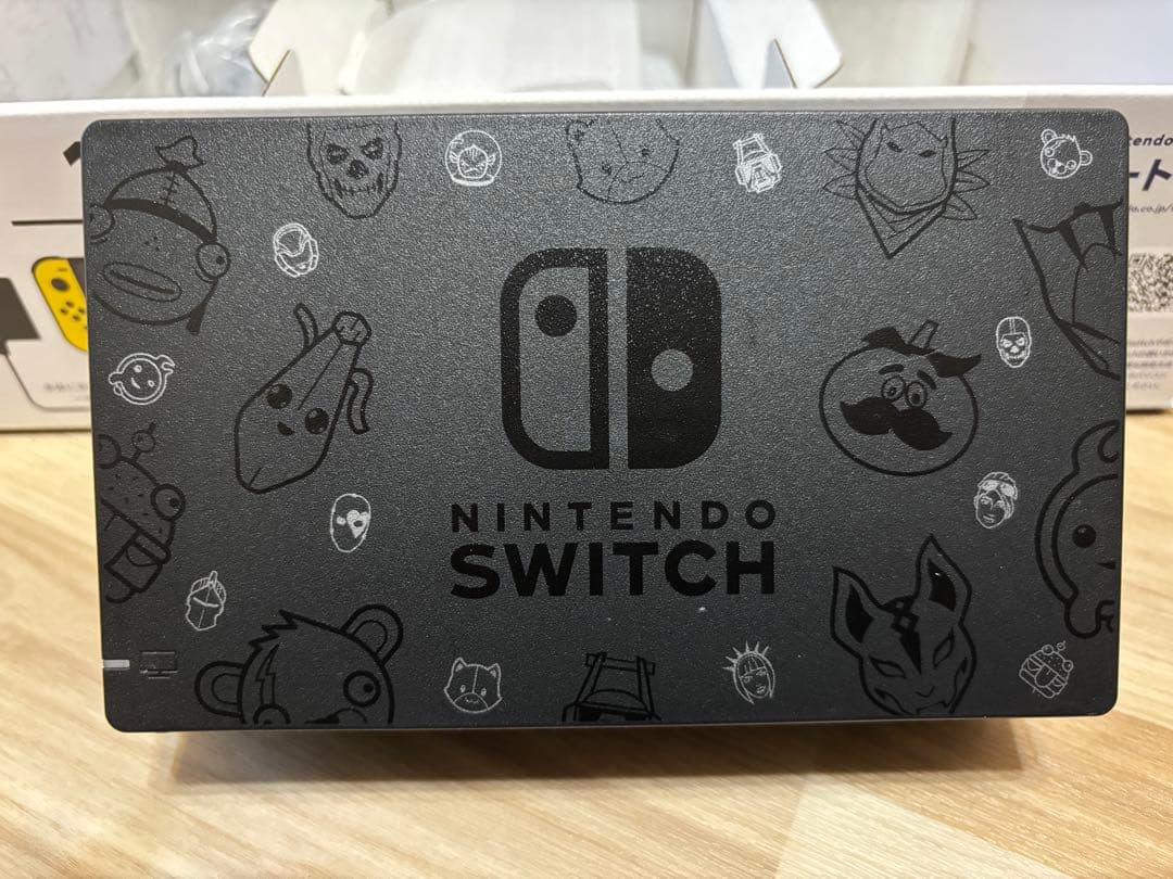 Nintendo Switch：フォートナイトSpecialセット