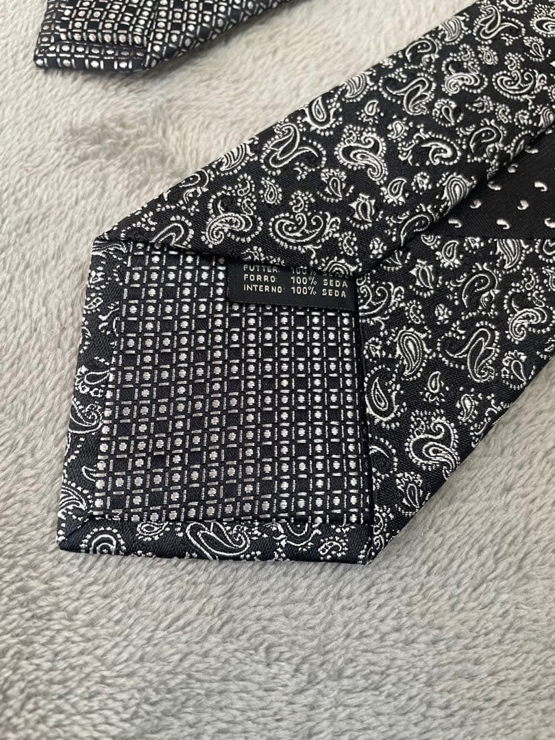⭕️【美品／値下げ】ETRO（エトロ）ペイズリー＆ドット柄（シルク100％）