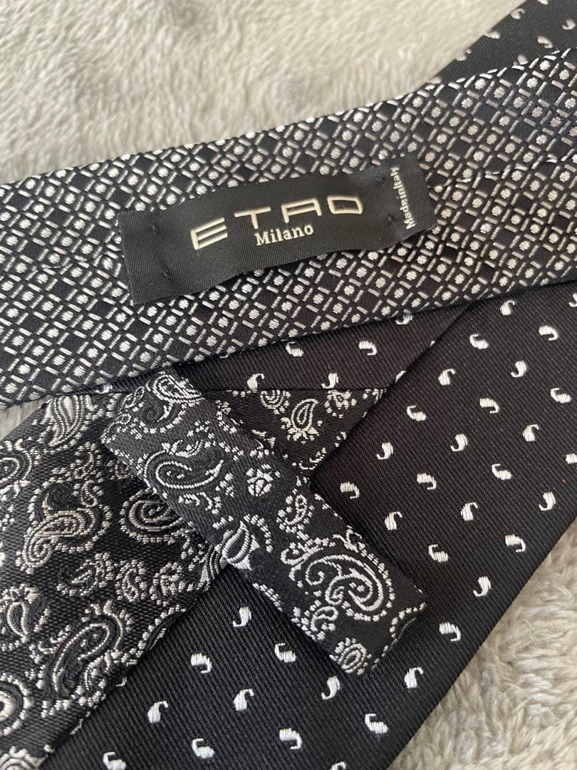 ⭕️【美品／値下げ】ETRO（エトロ）ペイズリー＆ドット柄（シルク100％）
