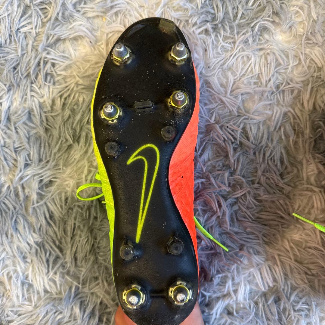 Nike Hypervenom 取り替え式