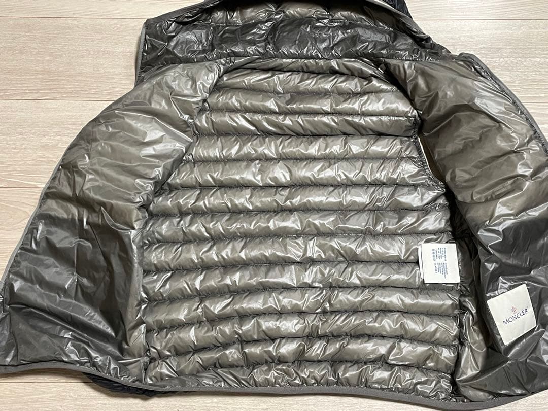 k*m様 モンクレール MONCLER GERS ライトダウンベスト 2 ジレ