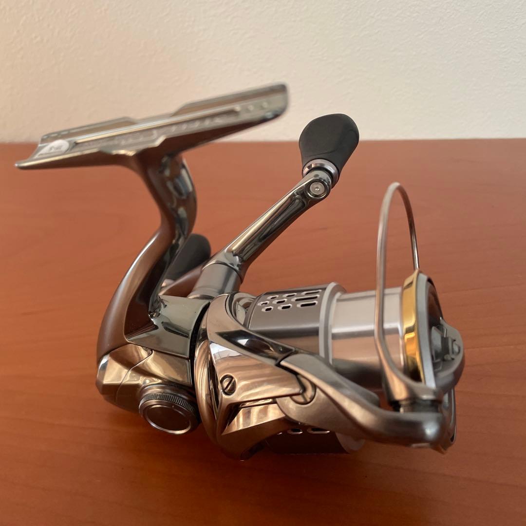 SHIMANO 18ステラ C3000SDHHGスピニングリール
