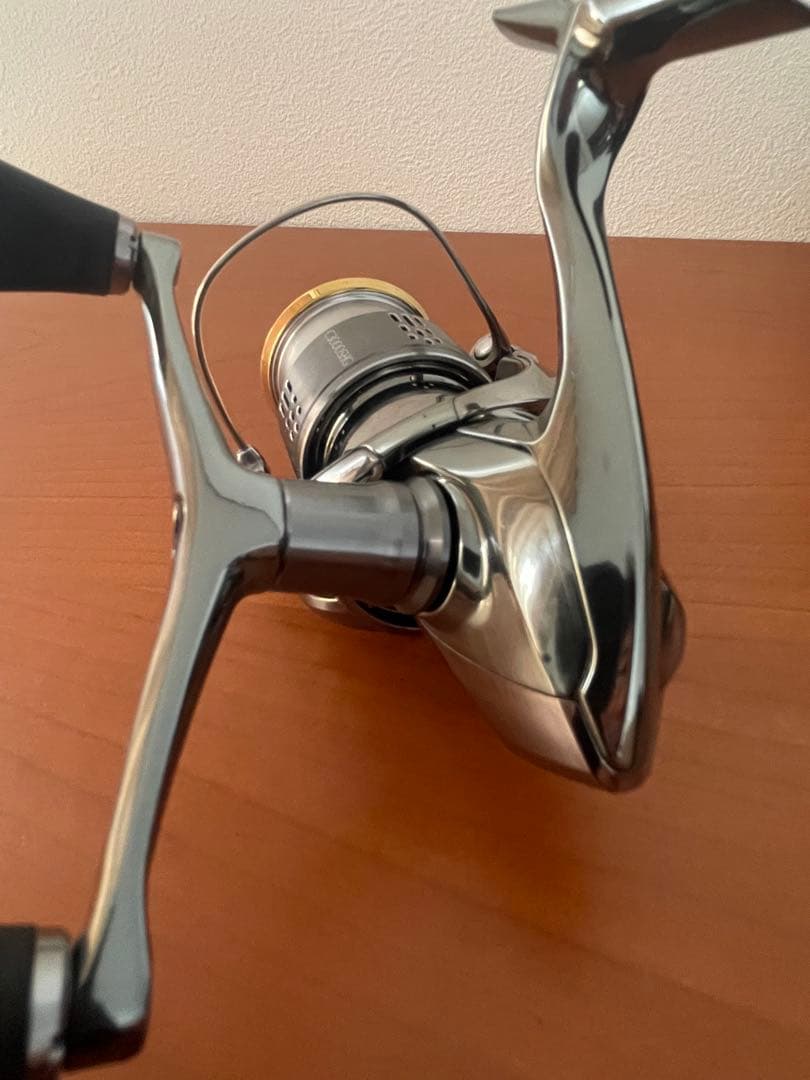 SHIMANO 18ステラ C3000SDHHGスピニングリール
